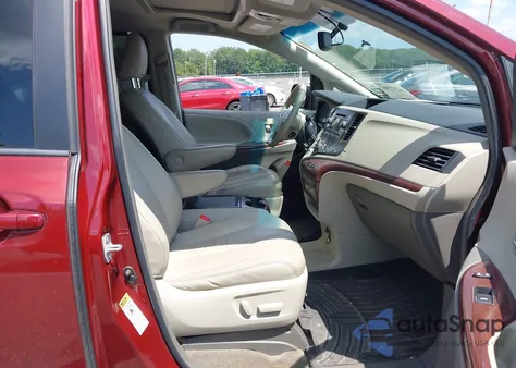 2013 Toyota Sienna Xle V6 8 Passenger from USA, damaged, VIN 5TDYK3DC4DS386055